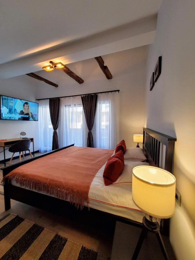 Casa Larisa Antonia Apartments Sinaia Esterno foto